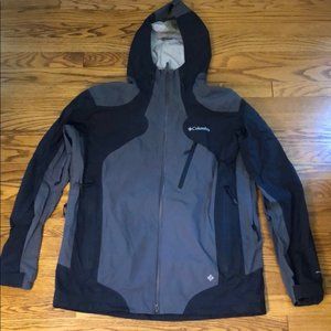 Columbia omni dry rain jacket - Sz L - Like New